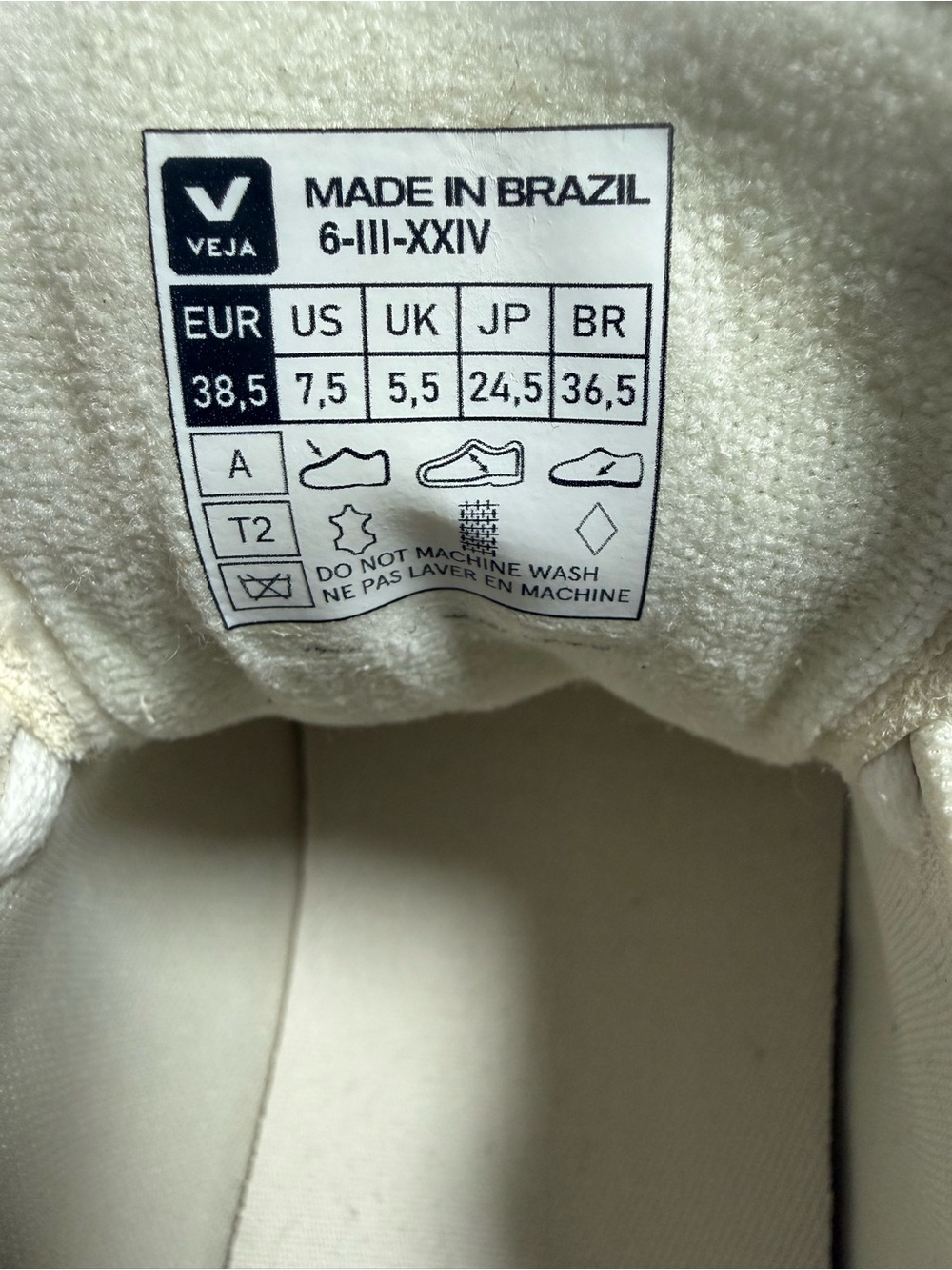 Veja White Low-Top Sneakers with Black V Logo - Picture 5 of 5